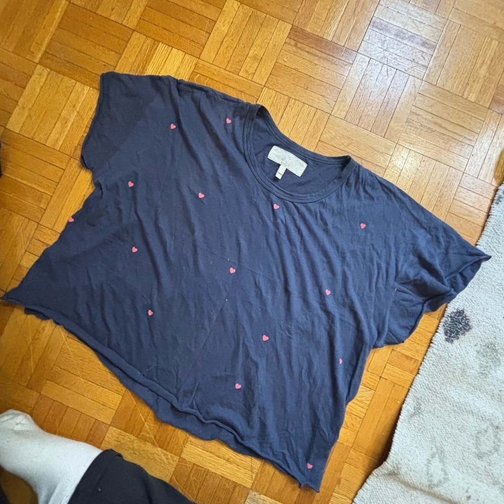 THE GREAT. rare navy with pink hearts crop style